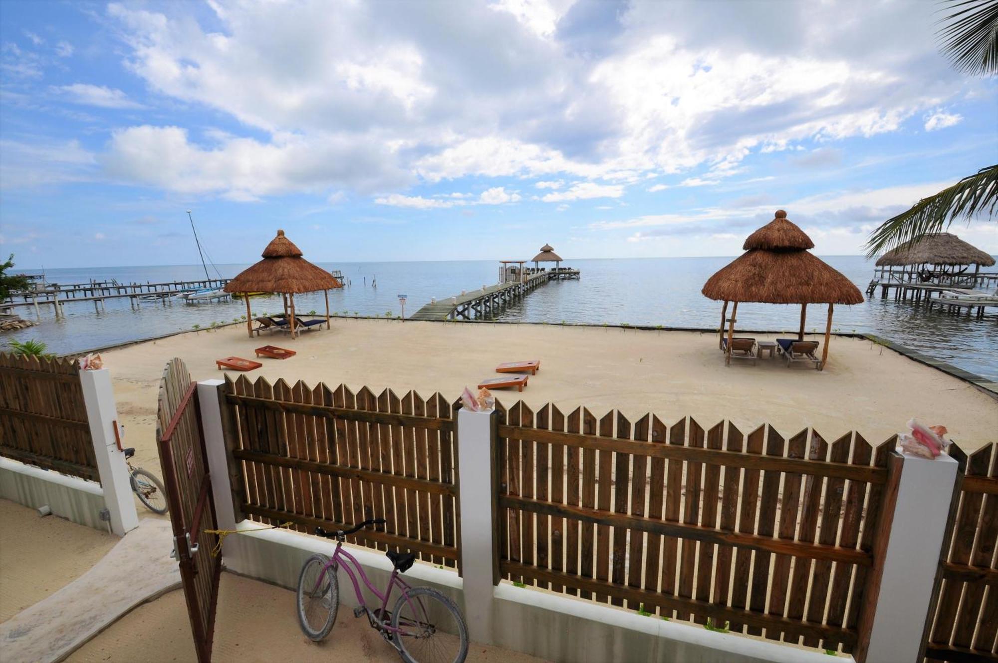 Villa VeLento Oceanfront #2 Caye Caulker Esterno foto