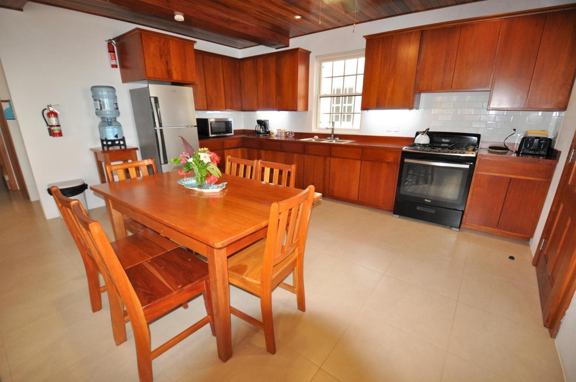 Villa VeLento Oceanfront #2 Caye Caulker Esterno foto